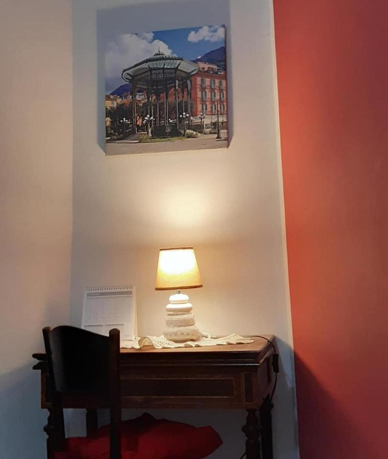 דירות קסטלמרה די סטביה Casa Andrea Tra Napoli E Sorrento מראה חיצוני תמונה